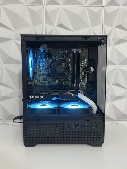 Геймърски Компютър i5 4590 RX 580 16GB RAM