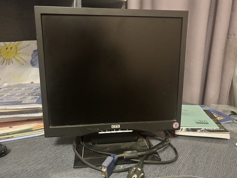 Продам монитор CTX
