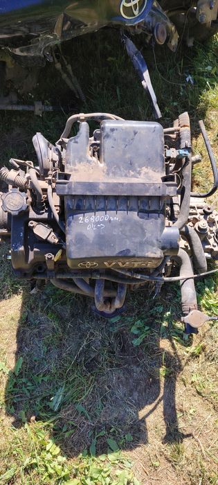 Продавам TOYOTA YARIS  1.0 VVT-i на Части!!
(0)