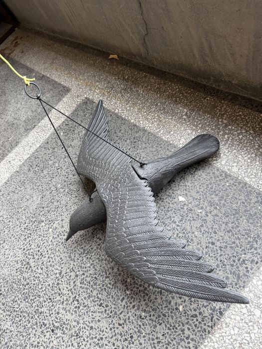 Плашило гарван/сокол в полет - против птици