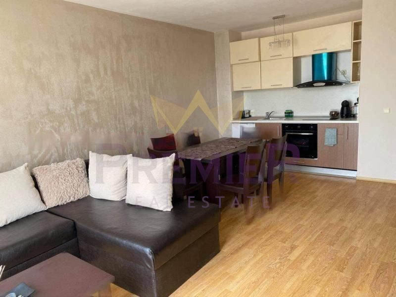 Продава се Тристаен апартамент в Каварна - 110 кв.м за 819 €/кв.м - Снимка #4
