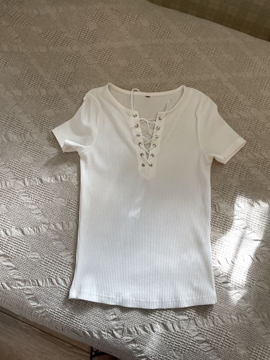 Кофта со шнурами