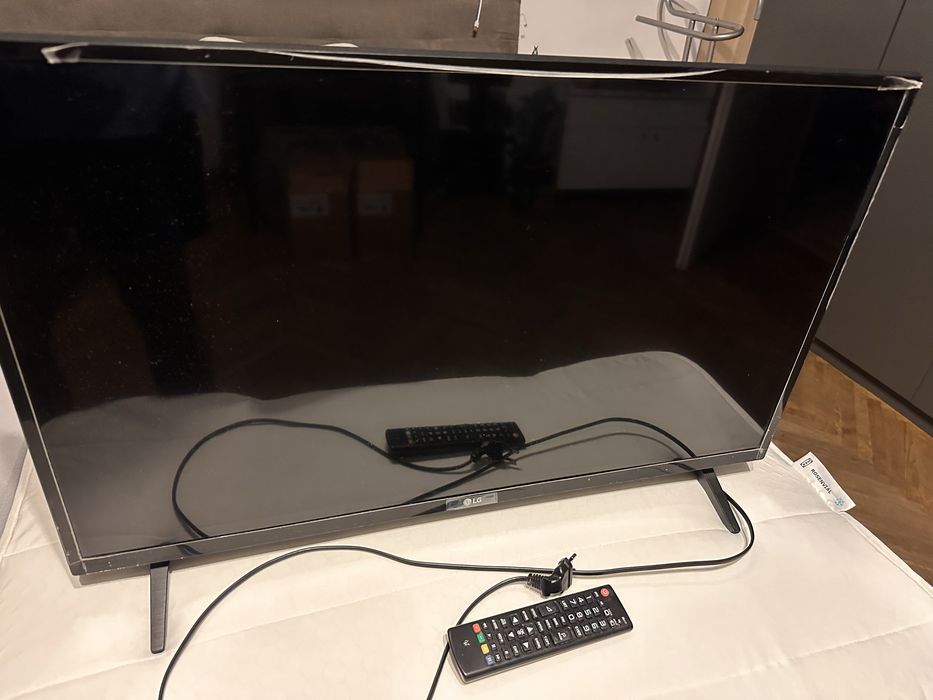 Vand Televizor LED LG 32LJ502U