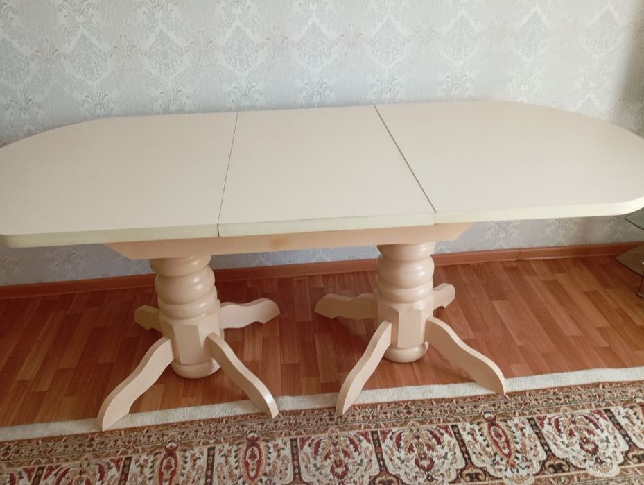 Продам стол раздвижной