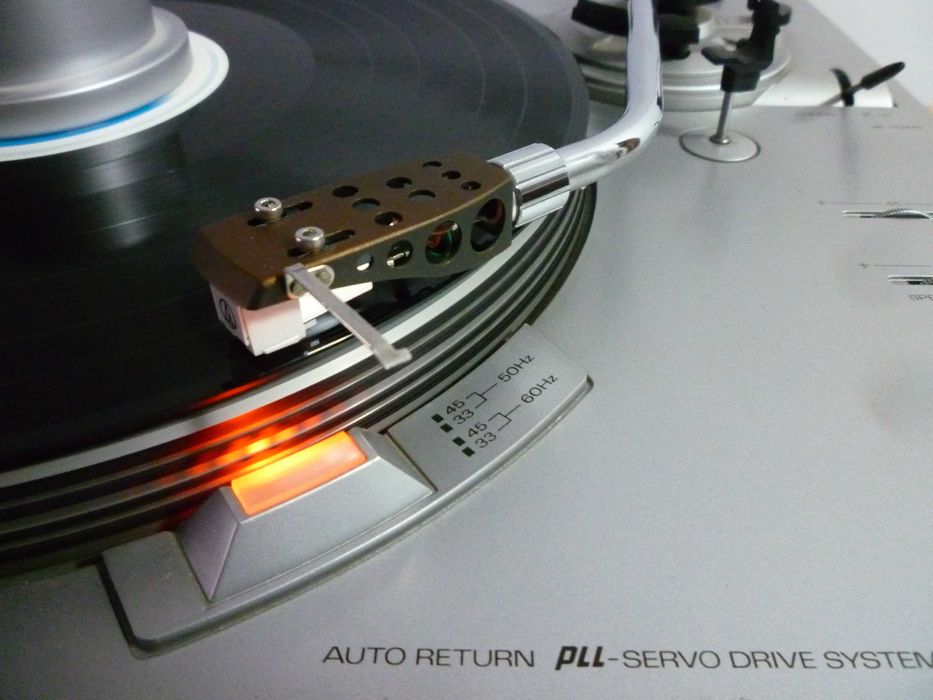 pick-up  sanyo tp-1010 um