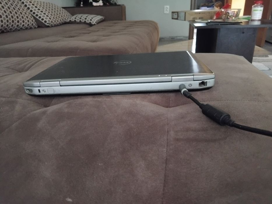 Лаптоп Dell  AA578