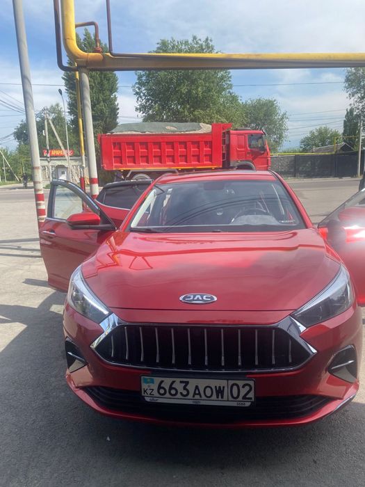 Продам  JAC J7 2022 г СРОЧНА