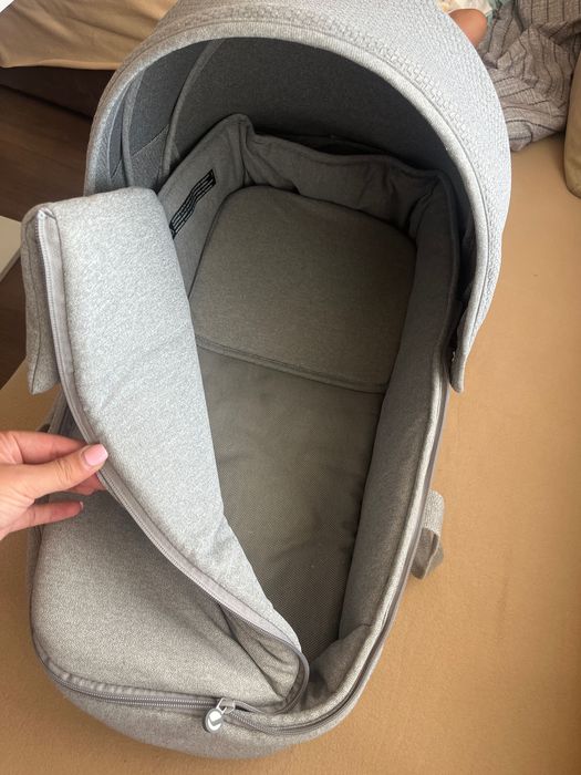 Кош за новородено- Jane Smart Carrycot-Dim Grey