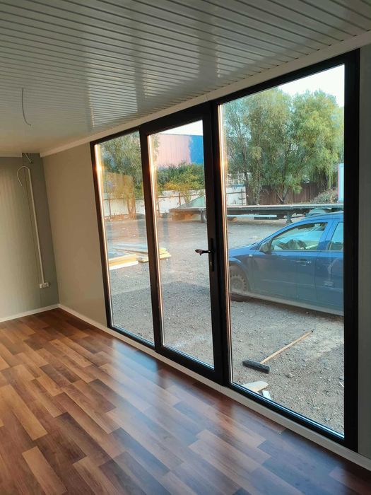 Container modular comercial