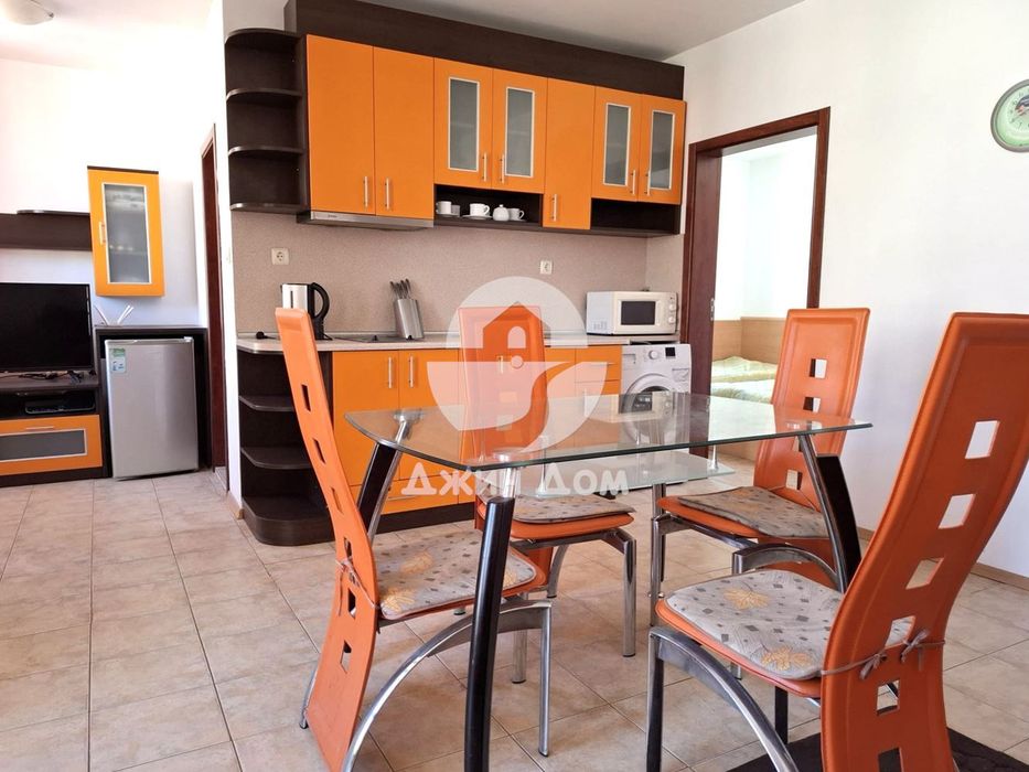 Продава се Тристаен апартамент в Свети Влас - 71 кв.м за 1479 €/кв.м - Снимка #1