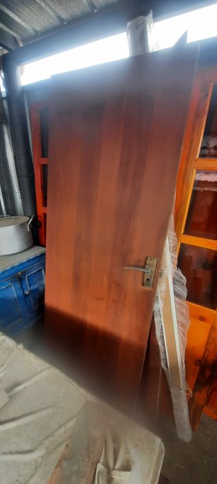 Продам двери окна