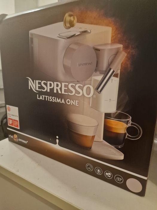 Nespresso Lattissima One Silky White