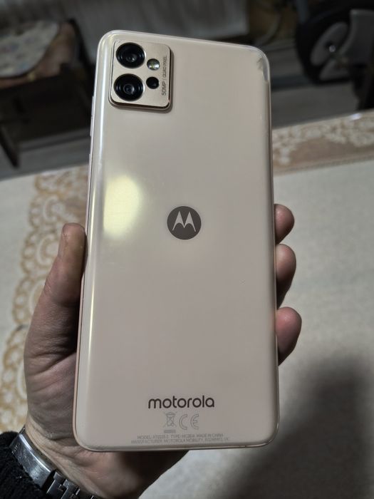 Продавам тел. moto g32