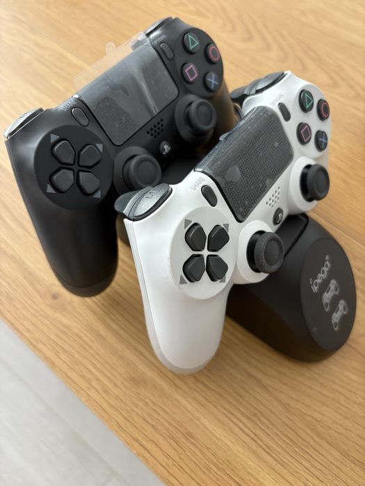 Джойстик Sony PlayStation 4 чисто нов