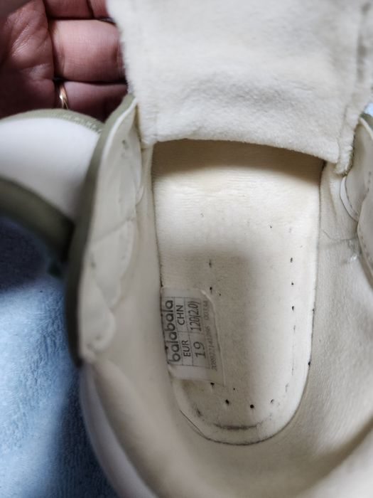 Обувь детская 19 размер ,по стельки 13 см утепления