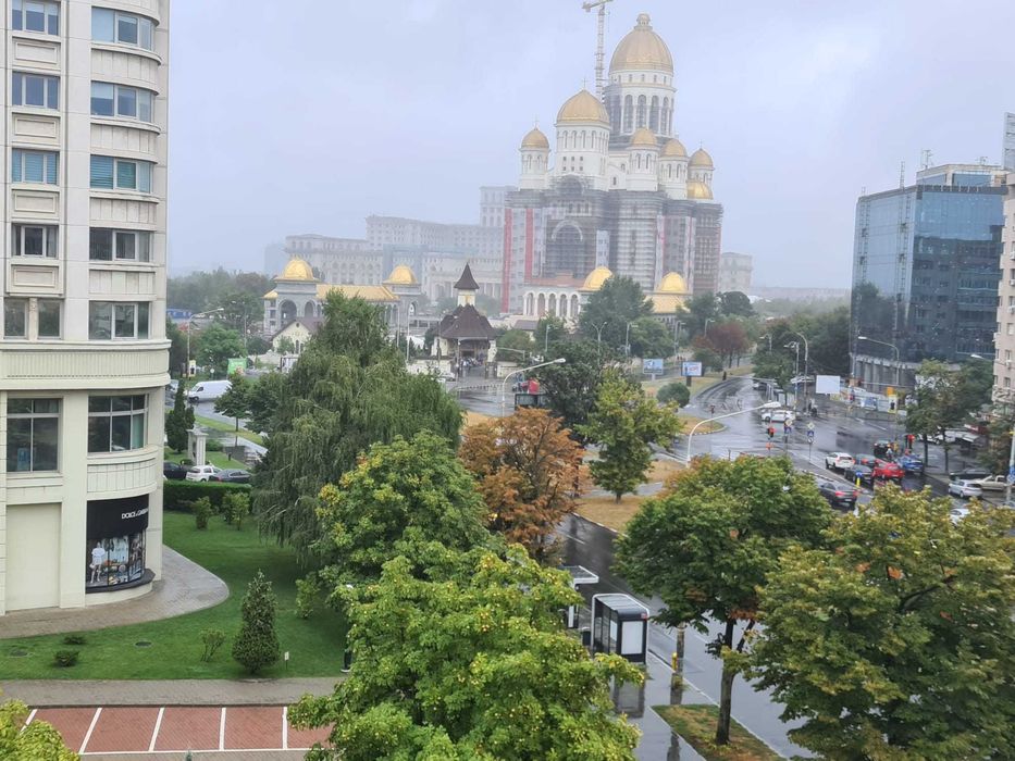 Apartament 3 Camere cu Vedere Panoramică -Catedrala & Casa Poporului