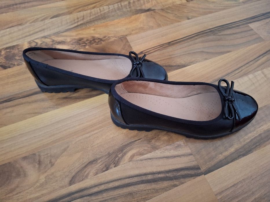 Обувки от Дайхман