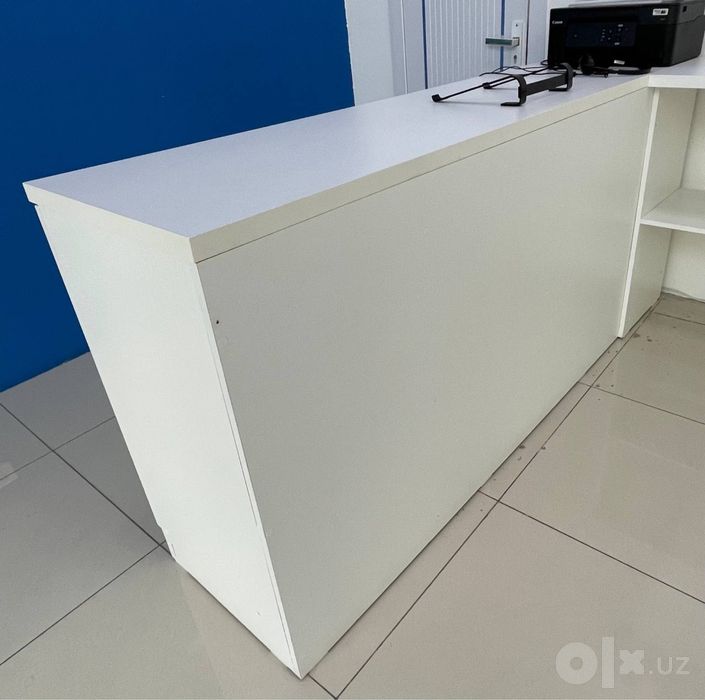 Офисный стол продается