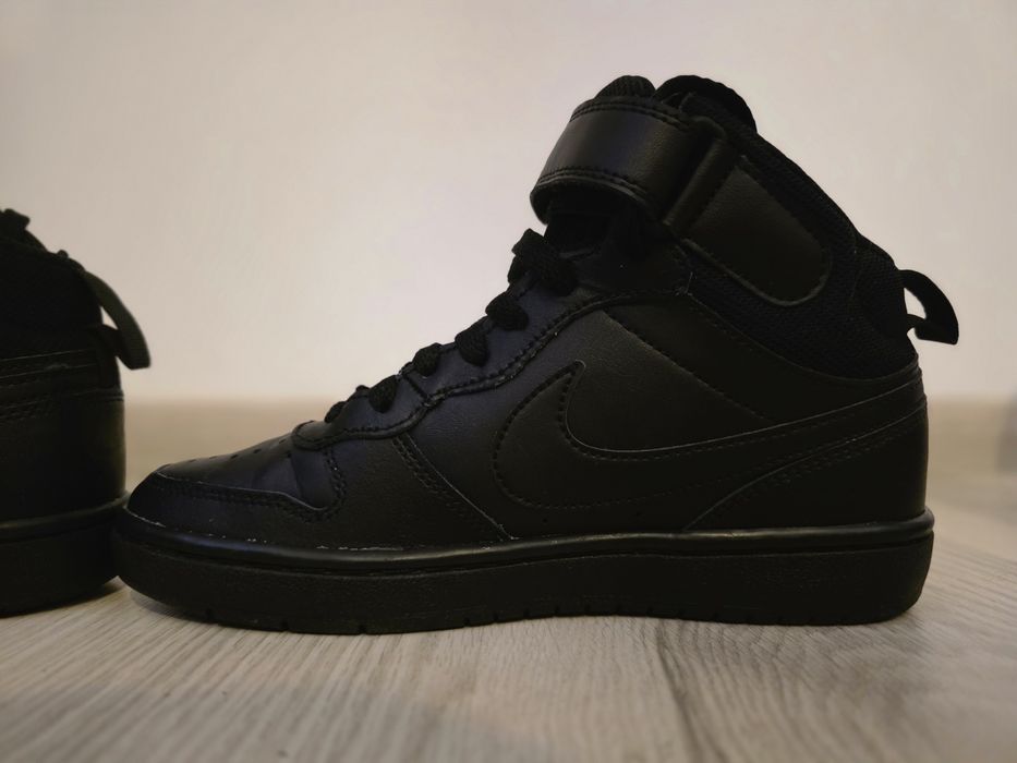 Sneakersi Nike Court Borough Mid 2