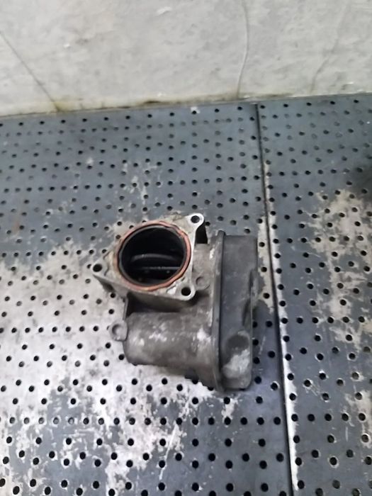 Clapeta acceleratie 2.0 crd dodge journey 03g128063l