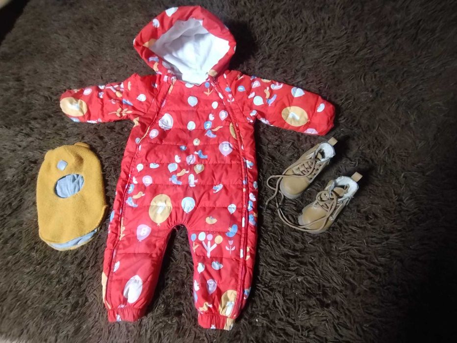 Продам дешево комплект на девочку