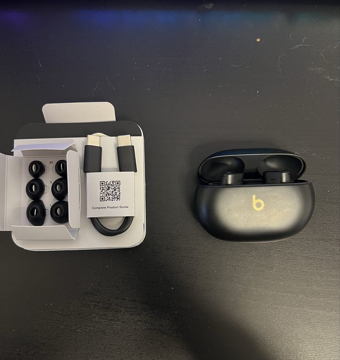 Beats Studio Buds+ black/gold