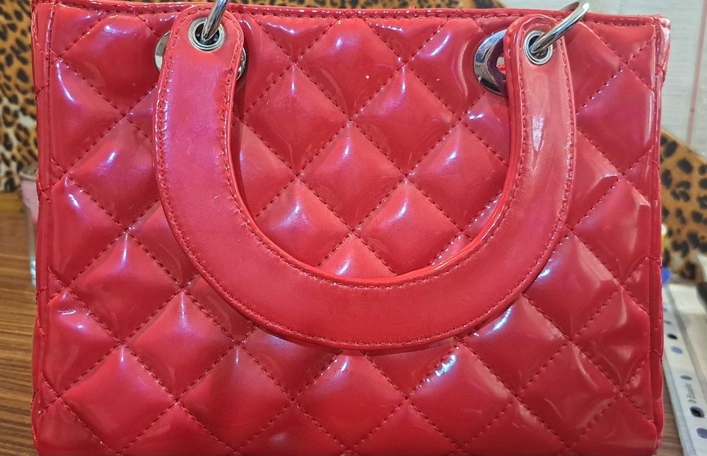 Дамска чанта- червена