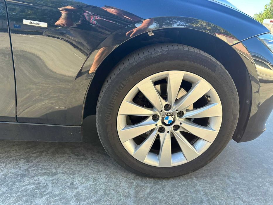 Dezmembrez piese BMW F30 F31 2.0 d 3.0 d  320d 318d 330d