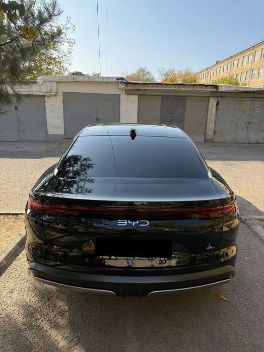 Byd han L awd 2.7 сек
