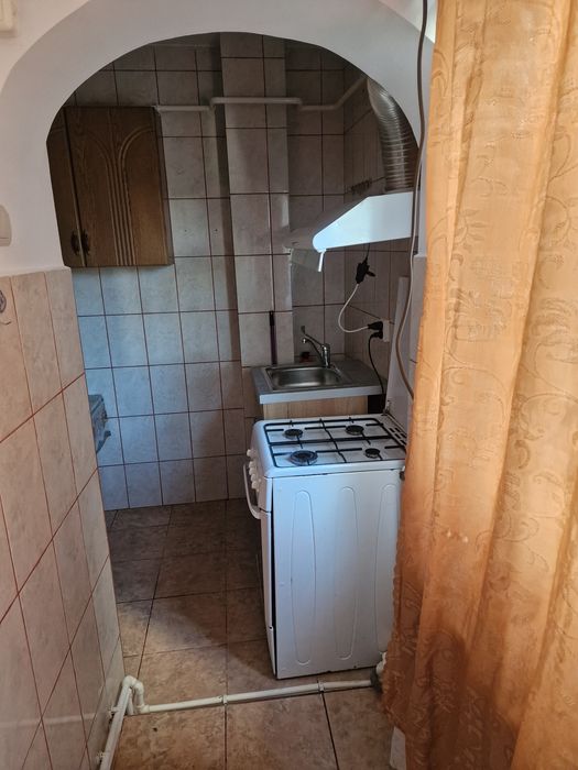 Garsoniera de închiriat