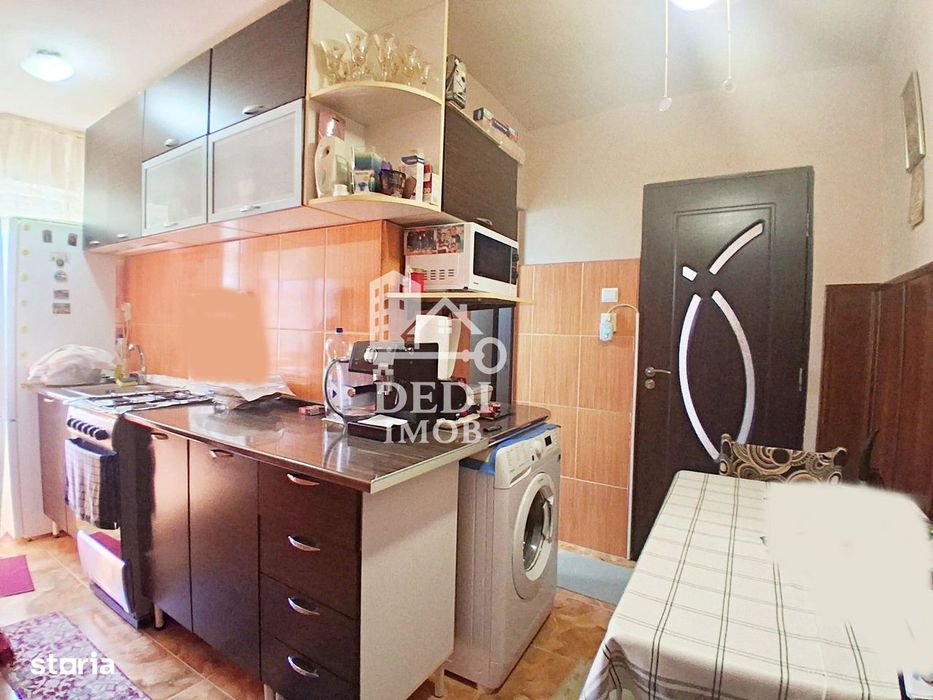 Apartament 3 camera de vânzare in zona Nufarul, Oradea