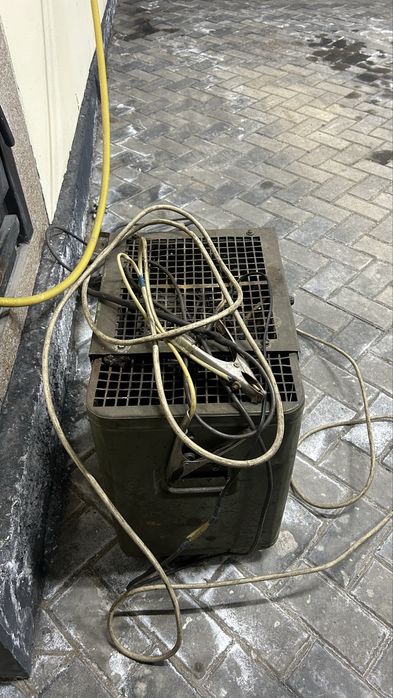 Зарядное устройство для аккумулятора