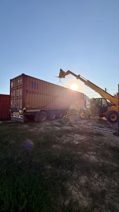 Containere maritime noi si second hand