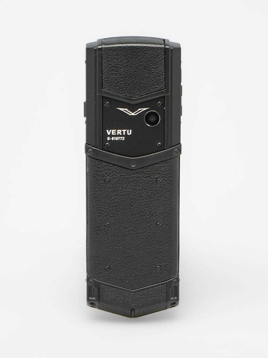 Tugmali telefon Vertu V10