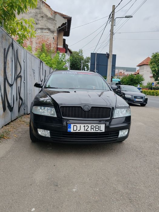Vând Skoda Octavia 2 NFL