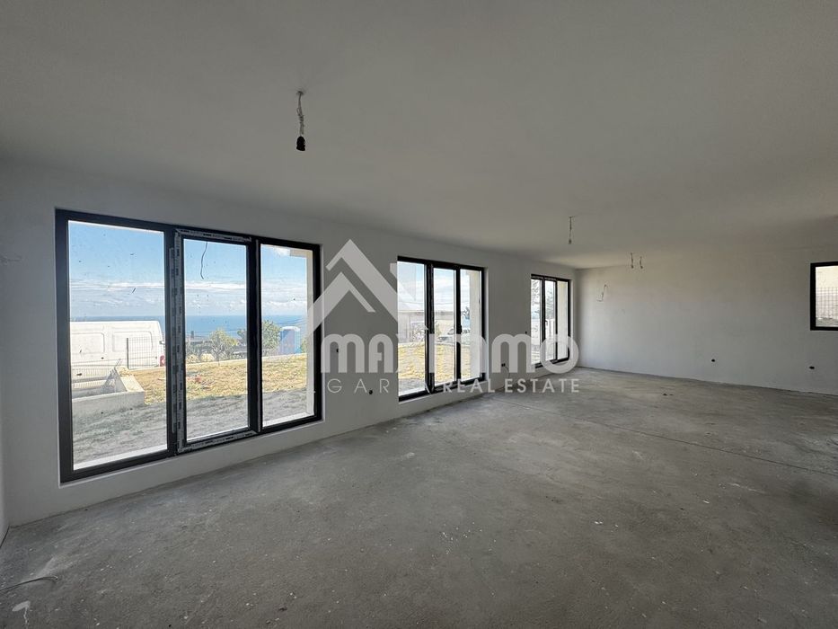 Къща в Варна-м-т Акчелар площ 180 цена 319900