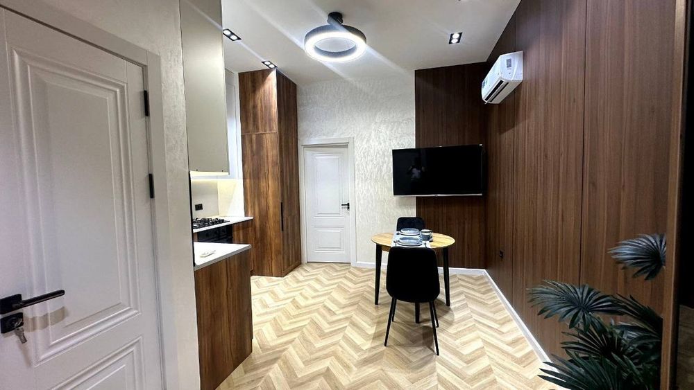 Продаётся ЖК IMPERIAL CLUC CITY 1в2/4/14 Алайский 32.35м2 евроремонт
