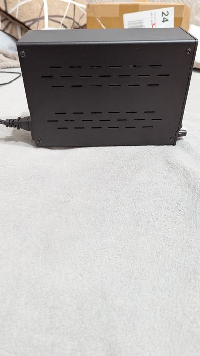 Vînd sursã de laborator