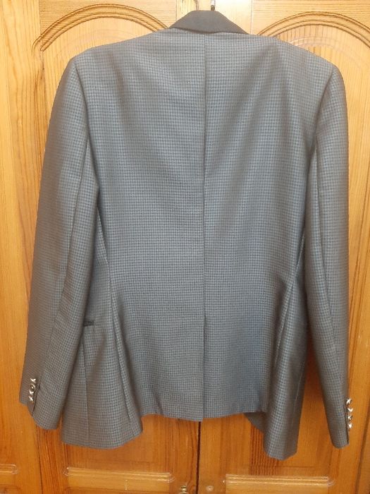 Мужской костюм шим сотилади