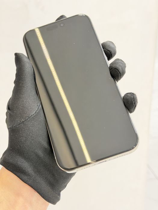 продам 16 pro max 256 esim