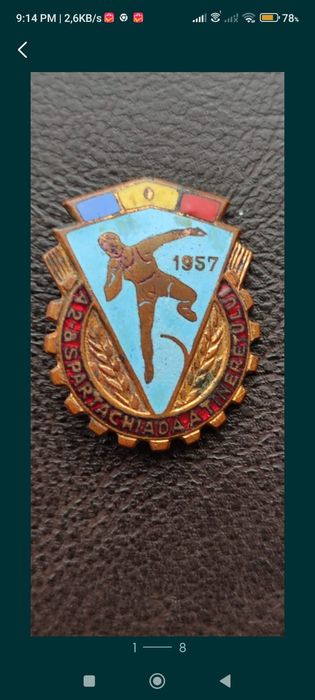 Brelocuri și portcarduri

- A.C.R ( Automobil Club Român ) , preț 5