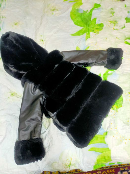 Куртки весна  р120