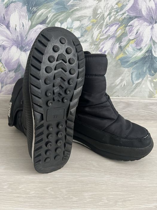 Продам детские сапоги