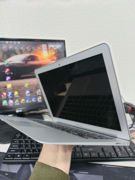 MacBook Air 2017 i7 Tinniq