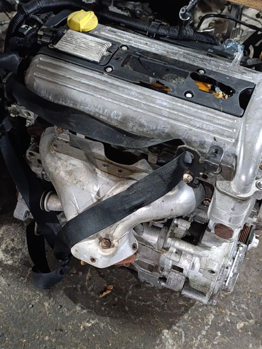 Двигатель на Опель Вектра В 2.2л Z22SE