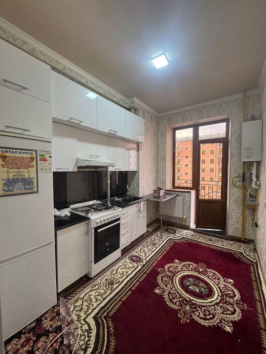 Yunusobod 10 kvartl 1 honali kv ijaraga beriladi