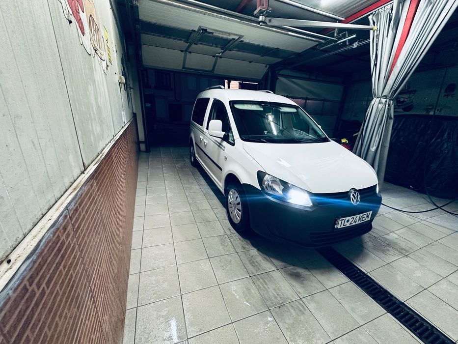 VOLKSWAGEN Caddy 2015 — imagine 3