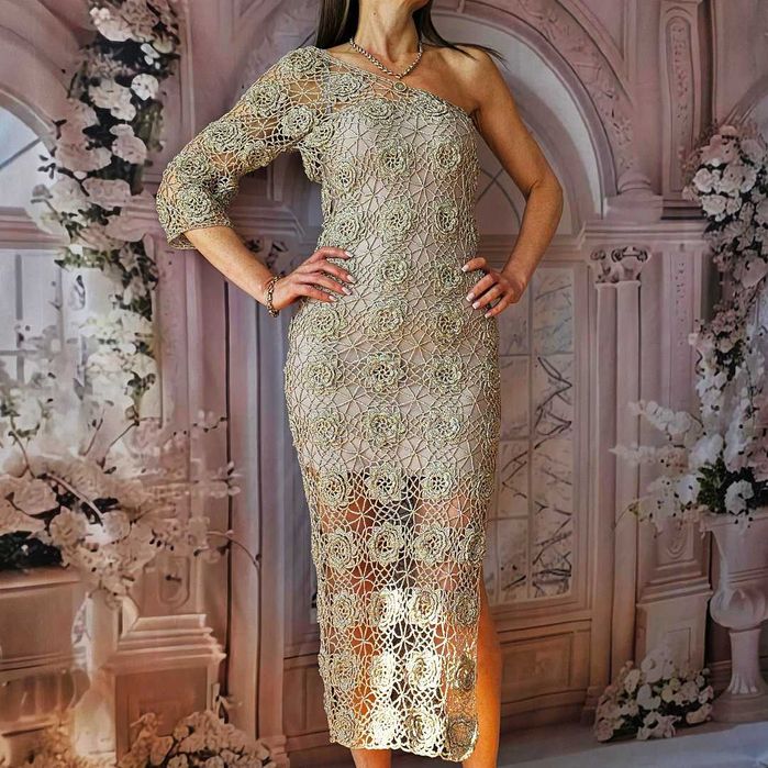 Златиста Рокля с Цветя и Един Ръкав за повод, парти, плаж