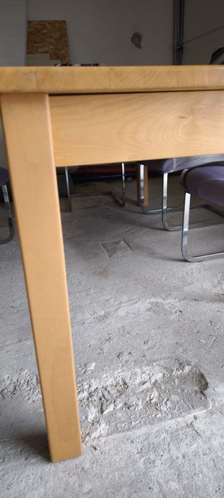 Masă extensibilă din lemn masiv+ 6 scaune