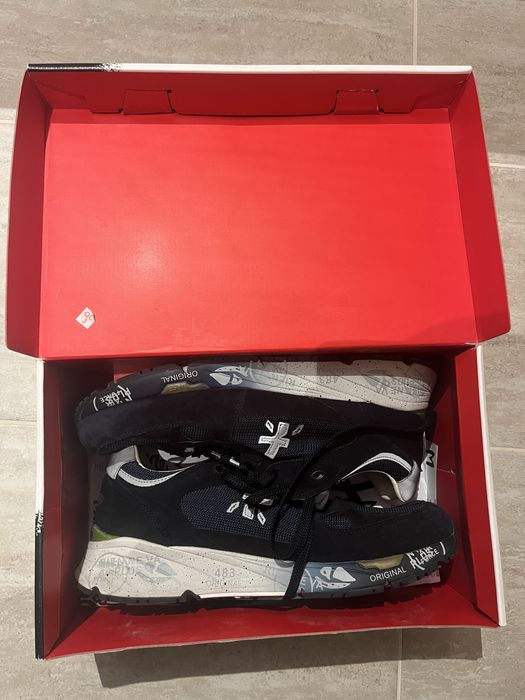 PREMIATA като нови